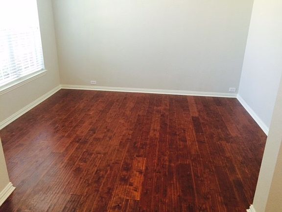 2nd image of 2516 Bayside Dr