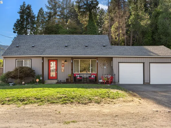76296 Jasper Dr, Oakridge, OR 97463