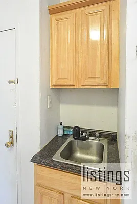 Rented by Listings Realty, LLC | media 15