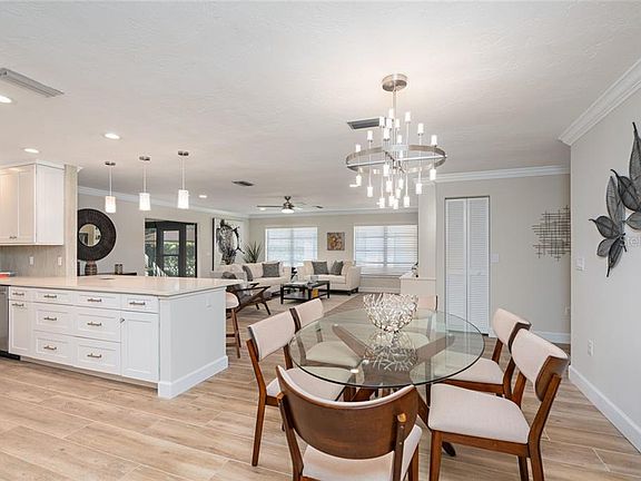 5th image of 5026 Vivienda Way #4