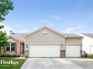 11117 Ellsworth Ln, Fishers, IN 46038