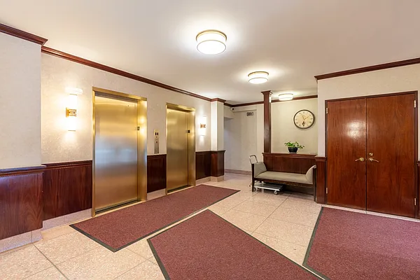 Sold by Luxian International Realty LLC | media 10