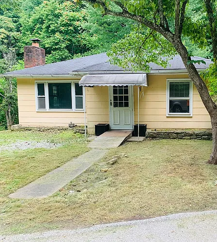 1012 Aspen Rd Photo 1