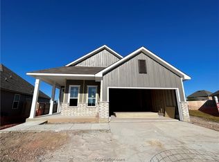 2204 Johnny Lyon Ct, Bryan, TX 77807