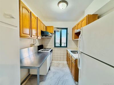 1562 Unionport Road #6G, Bronx, NY, 10462