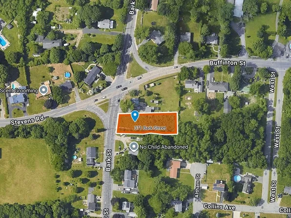 371 Bark St, Swansea, MA 02777