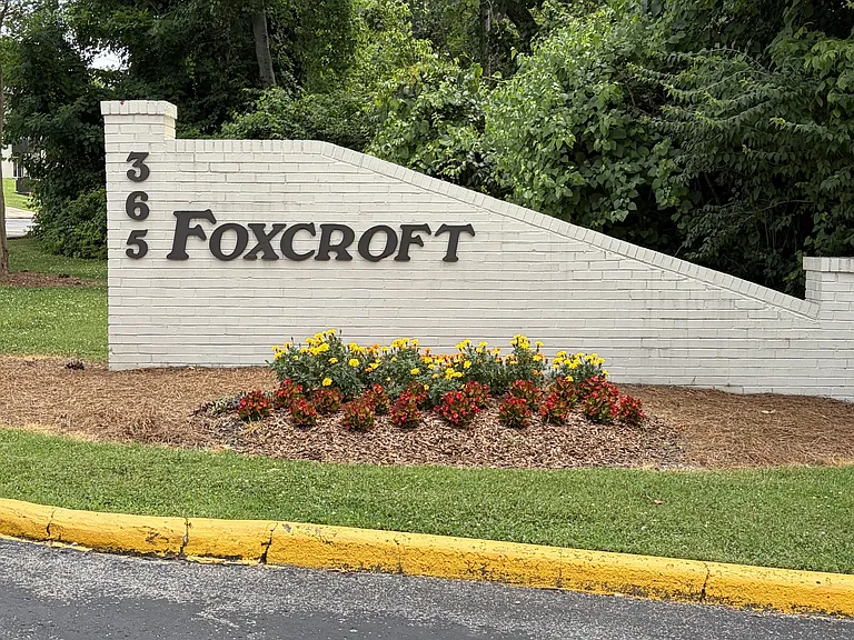 Foxcroft Apartments — Photo 19