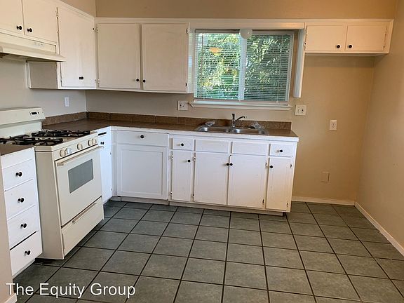 5th image of 317 N Granite St APT 4
