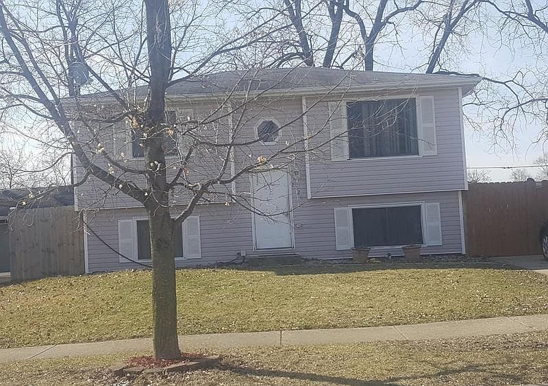 2nd image of 2026 Tamarack Dr