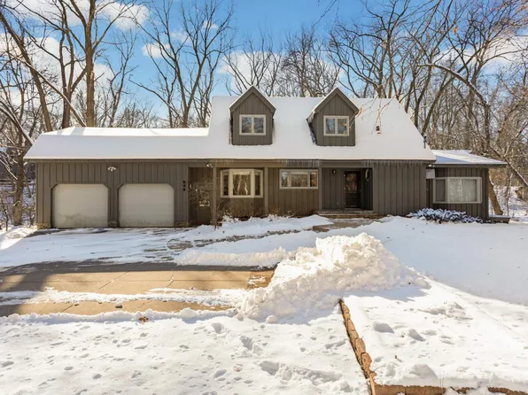 540 Hall Ave, White Bear Lake, MN 55110