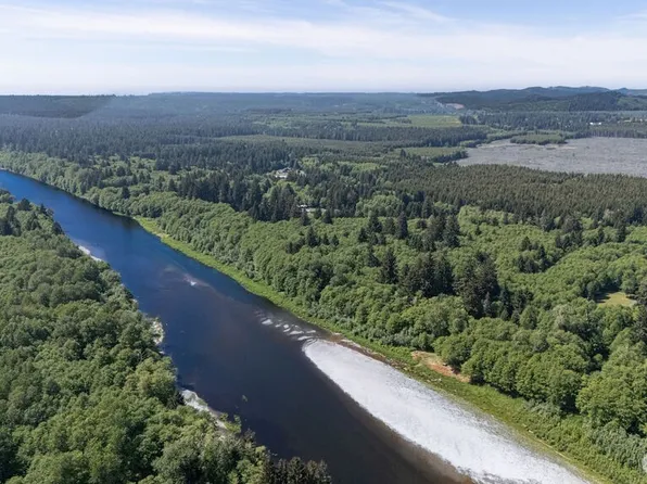 745 Green Road, Forks, WA 98331