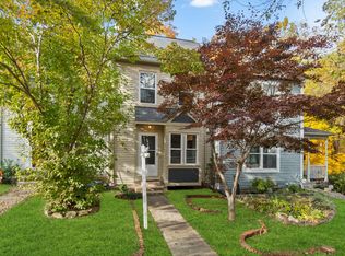 15241 Valley Stream Dr, Woodbridge, VA 22191