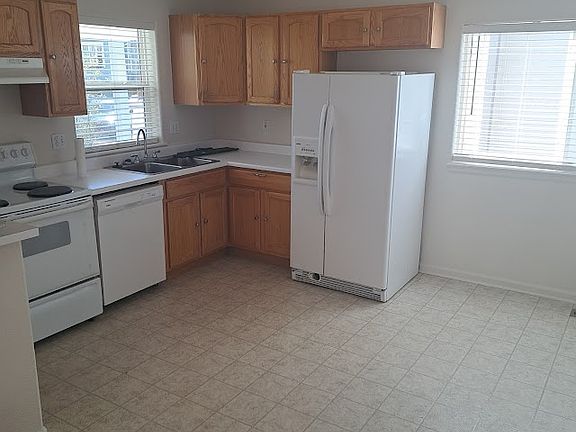 2nd image of 275 Settlement Ln Unit C2
