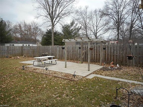 3rd image of 130 Cassandra Dr