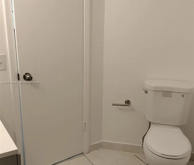 212 Lake Pointe Dr #307 — Photo 4
