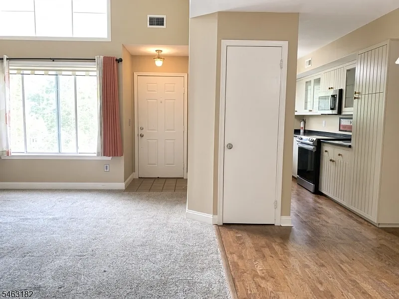 2 bed, 2.0 bath, $2,750 — Photo 4