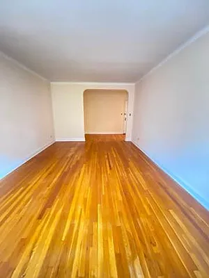 Rented by Kew Forest Realty Inc | media 3