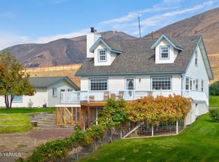 1551 Elk Ridge Ln, Selah, WA 98942