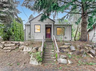 1825 SW Evans St, Portland, OR 97219