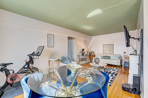 Sold by Casa Blanca Real Estate | media 2