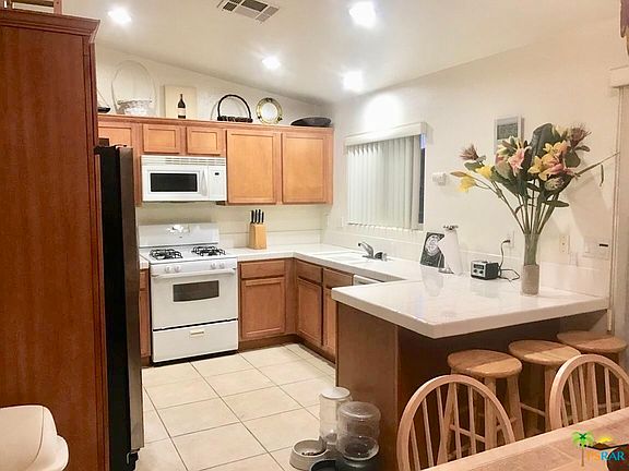 5th image of 16305 Avenida Monteflora