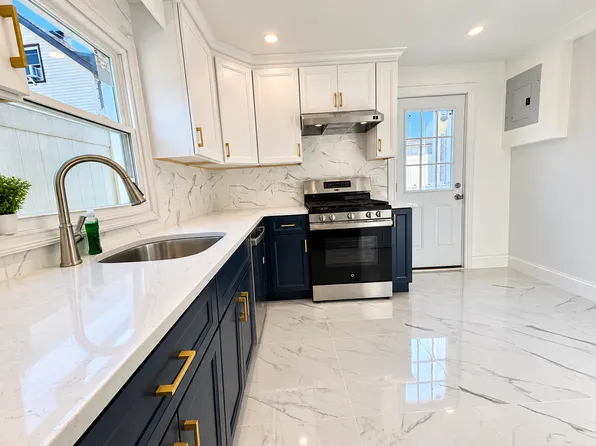 83 Tyrrell St, Staten Island, NY 10307
