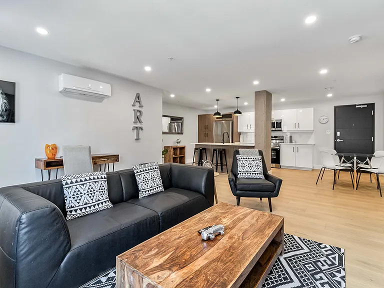 320 Millennium Blvd — Photo 16