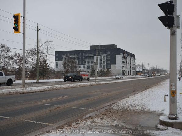 1936 Rymal Rd E #205, Hamilton, ON L0R 1P0