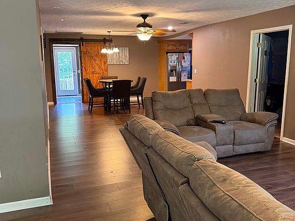 3rd image of 2154 County Road 565