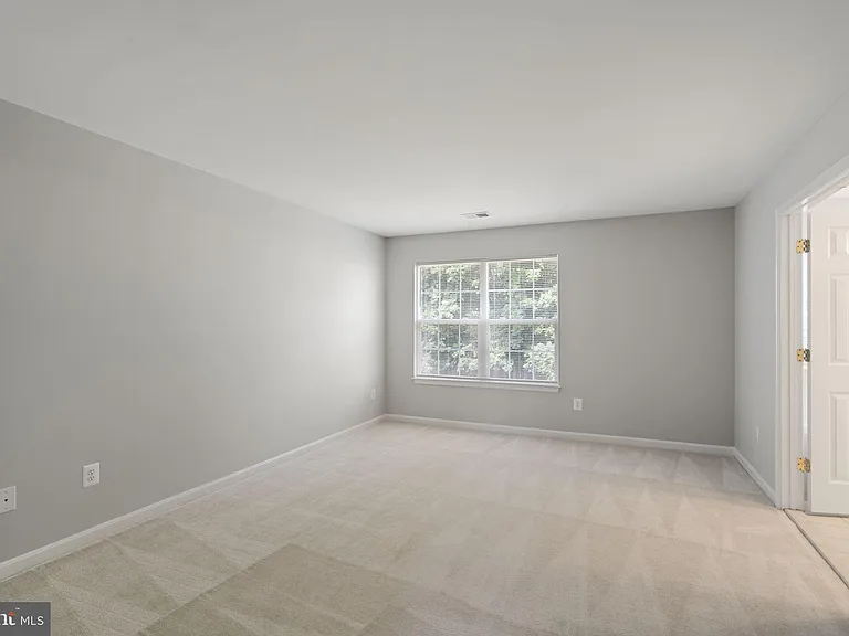 1026 Longview Ln — Photo 24