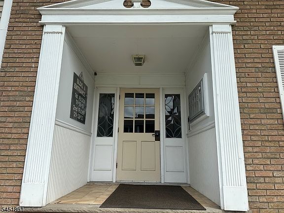 3rd image of 105 Bldga Newark Pompton Tpke #13B