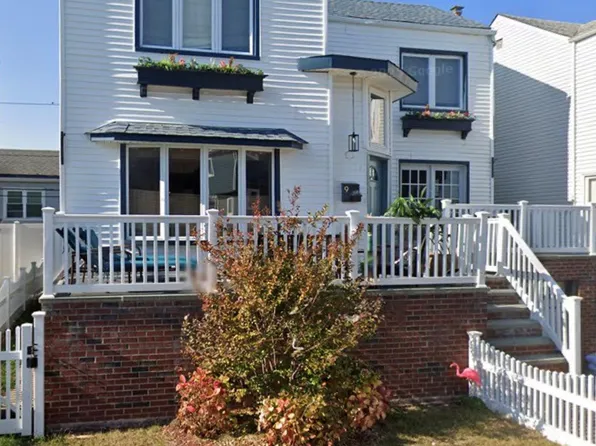 9 Vinton Street, Long Beach, NY 11561