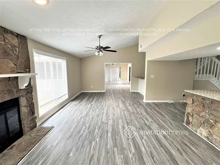 5006 Stoney Point Cir — Photo 4