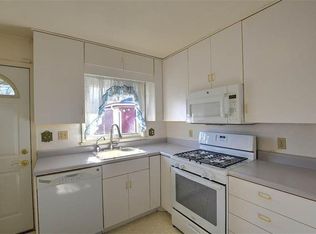 2309 Ramsey Dr, Decatur, IL 62526