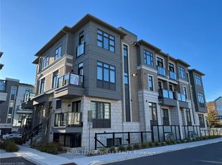 10 Halliford Pl #32, Brampton, ON L6P 4R1