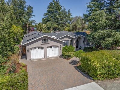 32 N El Monte Ave, Los Altos, CA, 94022