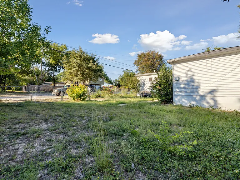 843 Zachry Dr — Photo 33