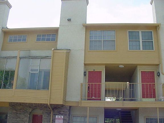 2nd image of 5757 Martel Ave APT B10