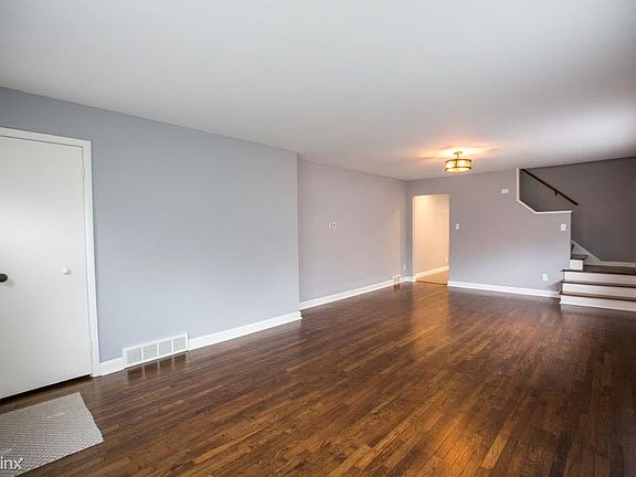 Living Room alt view