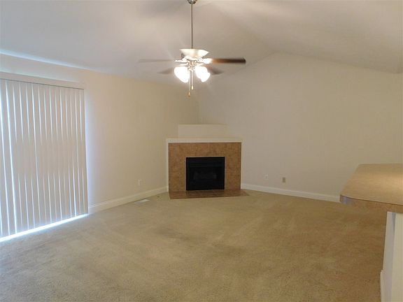 2nd image of 4892 Marble Dr