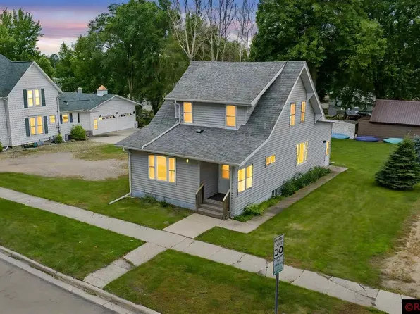 410 S Main St, Blue Earth, MN 56013