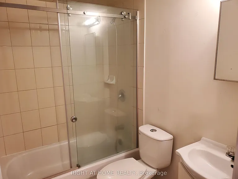 38 Cliff Gunn Rd #BASEMENT — Photo 6