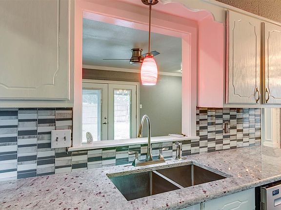4th image of 4707 Fernwood Dr