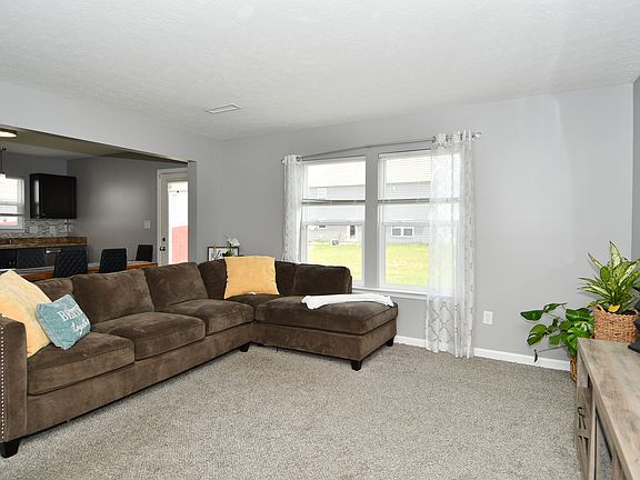 4th image of 4077 Lassen Ln