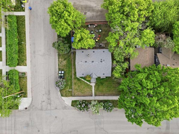 1339 11th Ave SE, Calgary, AB T2G 0Z6
