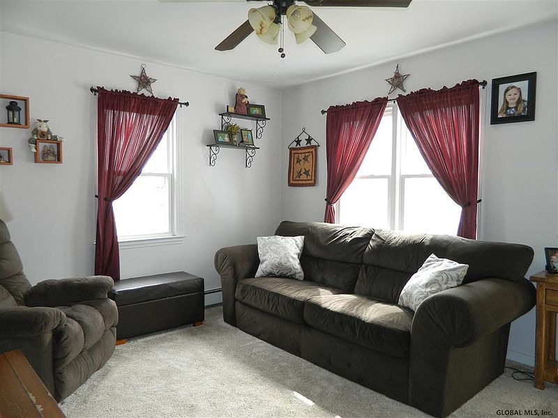4th image of 227 SPRING Avenue
