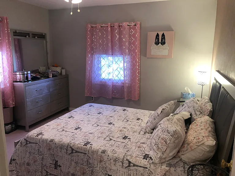 536 Eureka Ave — Photo 17
