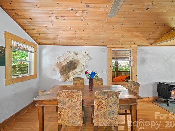 4th image of 4606 Hemphill Rd