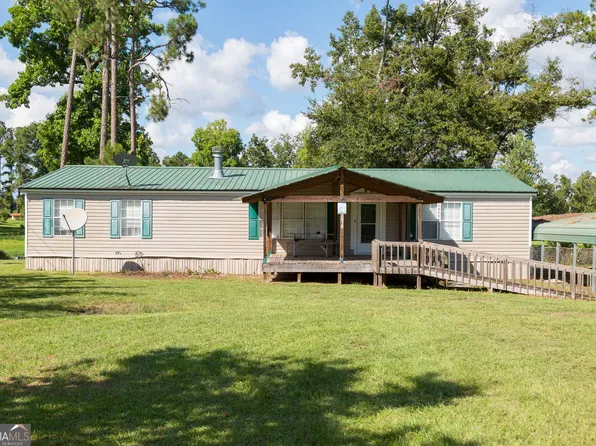3615 Lake Mayers Rd, Baxley, GA 31513
