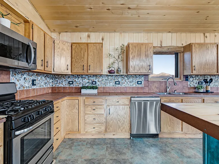 24700 US Highway 285 S — Photo 3